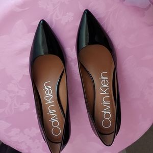 Calvin Klein 9M black patent leather shoes